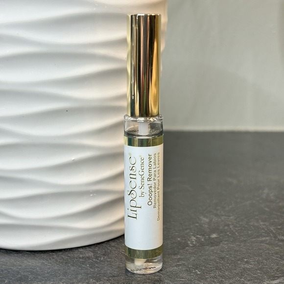 NEW LipSense Ooops‎ Remover by SeneGence Sealed - Picture 2 of 6